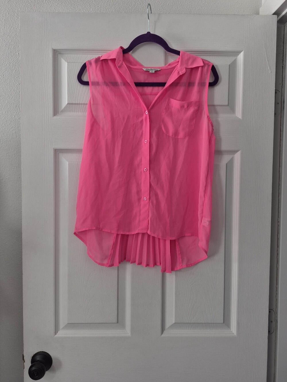 American Eagle Outfitters Sleeveless Sheer Blouse in Bright Pink